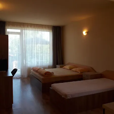 Семеен Хотел Денз 2* Czernomorec
