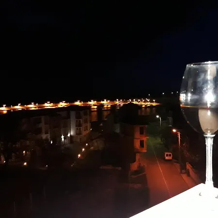 ホテル Семеен Хотел Денз 2*